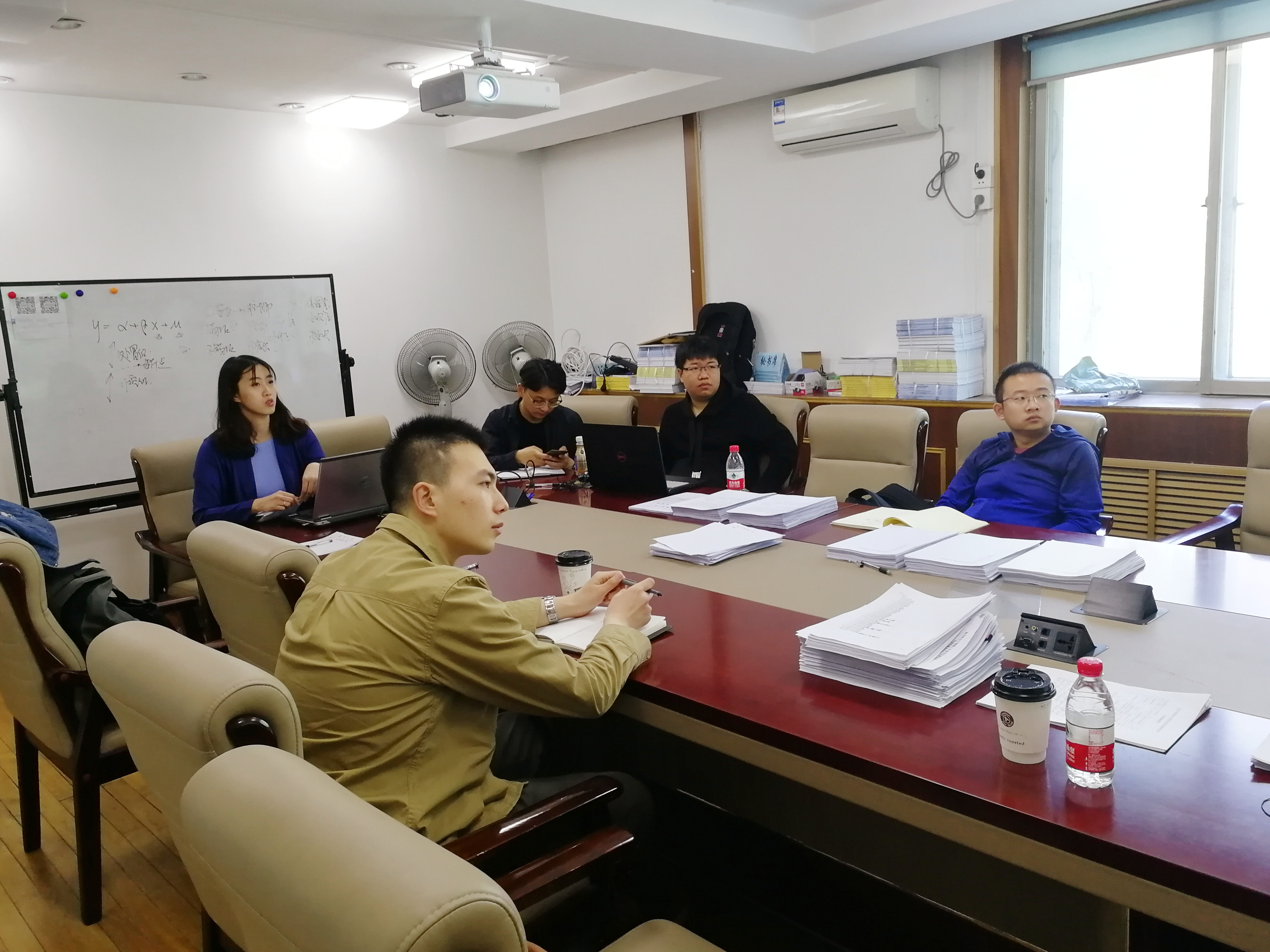 350vip8888新葡的京集团博士生沙龙2019-04（总第4期）简报图片.jpg
