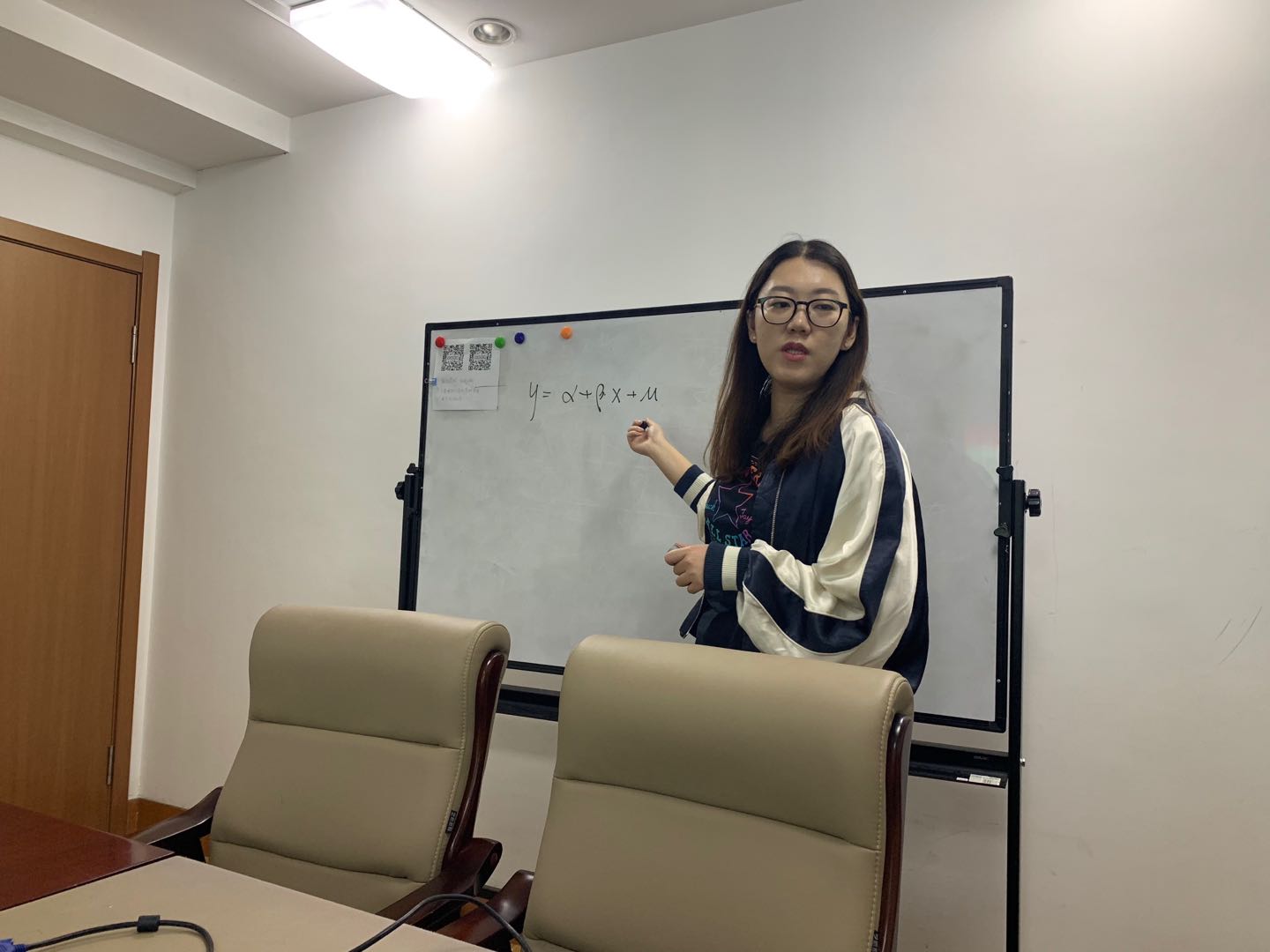 350vip8888新葡的京集团博士生沙龙2019-06（总第6期）简报图片.jpg
