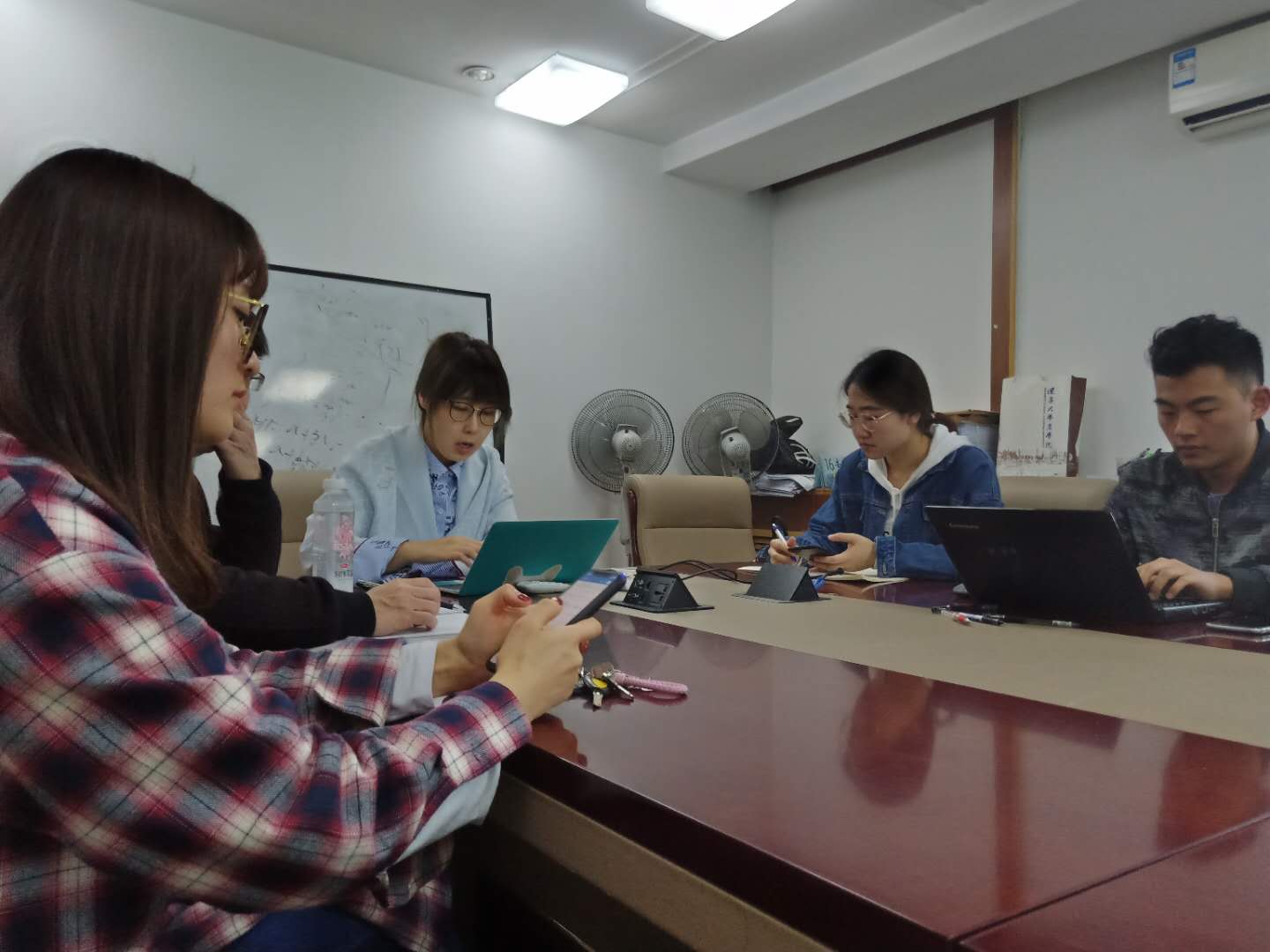350vip8888新葡的京集团博士生沙龙2019-03（总第3期）简报图片.jpg